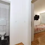Ana Apartment